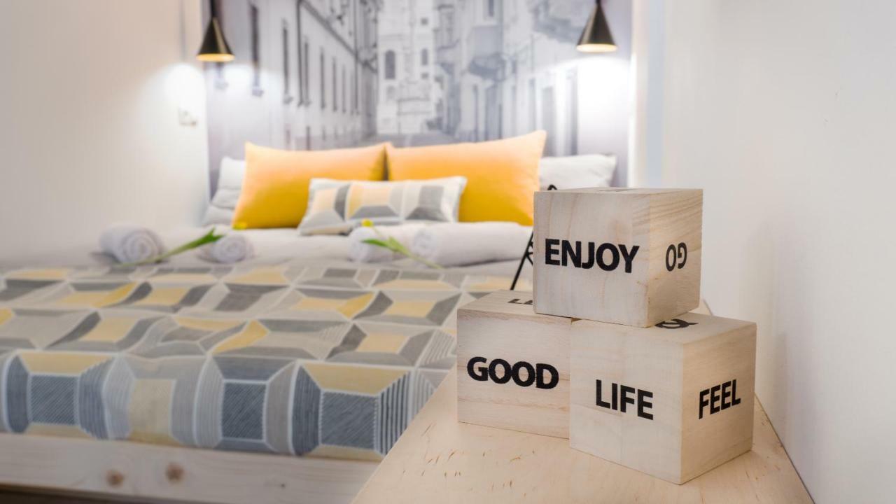 Luxury Studio 24 Győr Exteriör bild