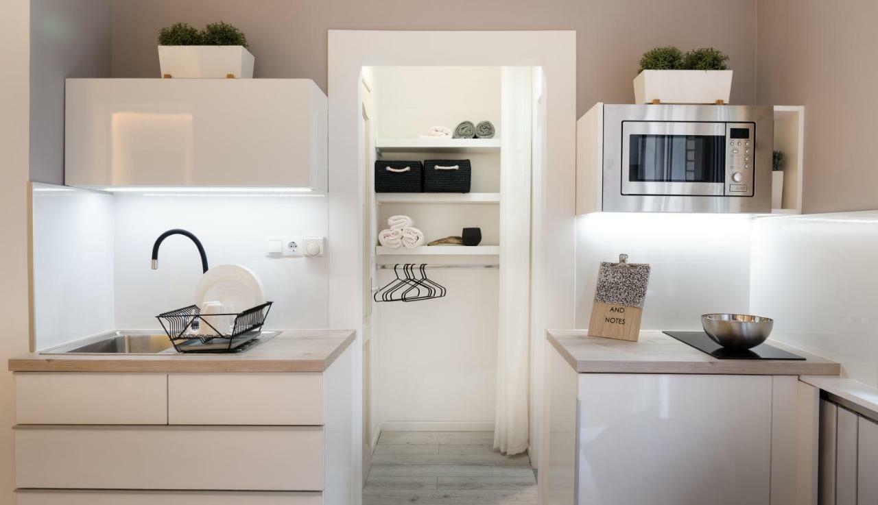 Luxury Studio 24 Győr Exteriör bild